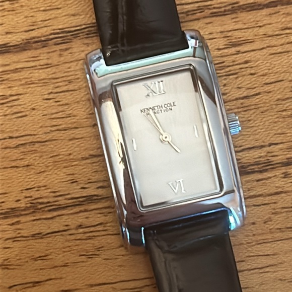 Kenneth Cole Reaction Watch - Picture 3 of 10